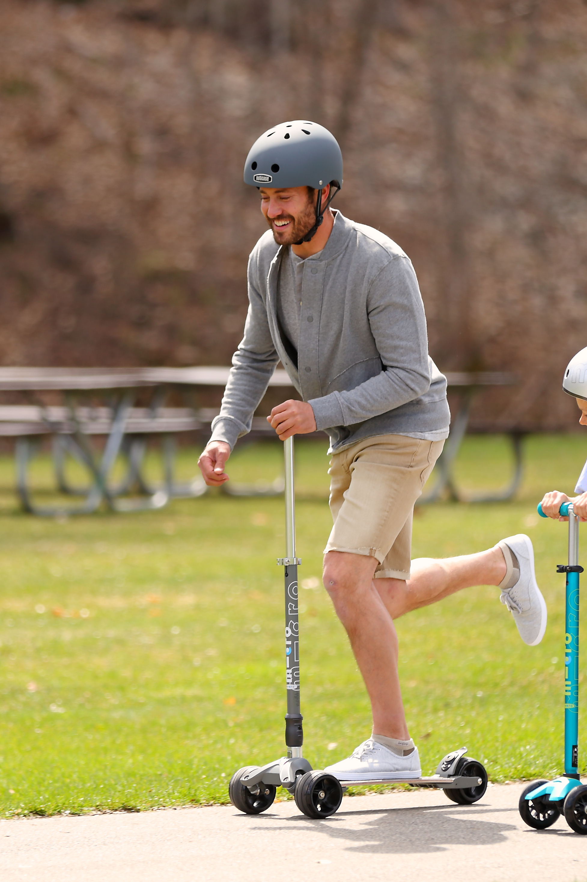 Adult-Kickboard-Lean-to-Steer-1.png