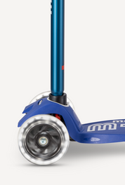 Micro Maxi LED Scooter