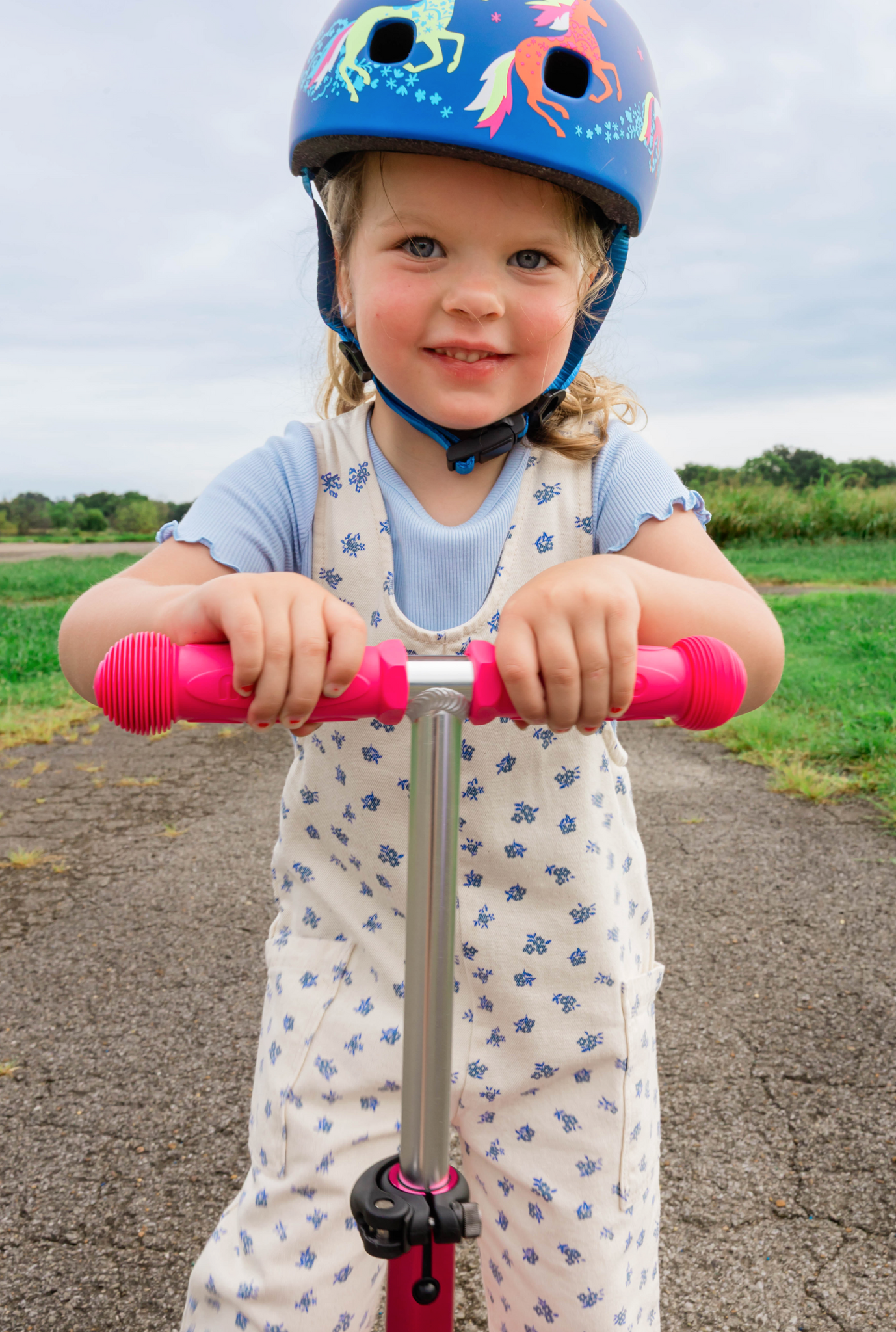 bike helmets and scooters Micro Pattern Helmets – Micro Kickboard
