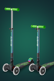 Micro Maxi Foldable LED Neochrome Scooter
