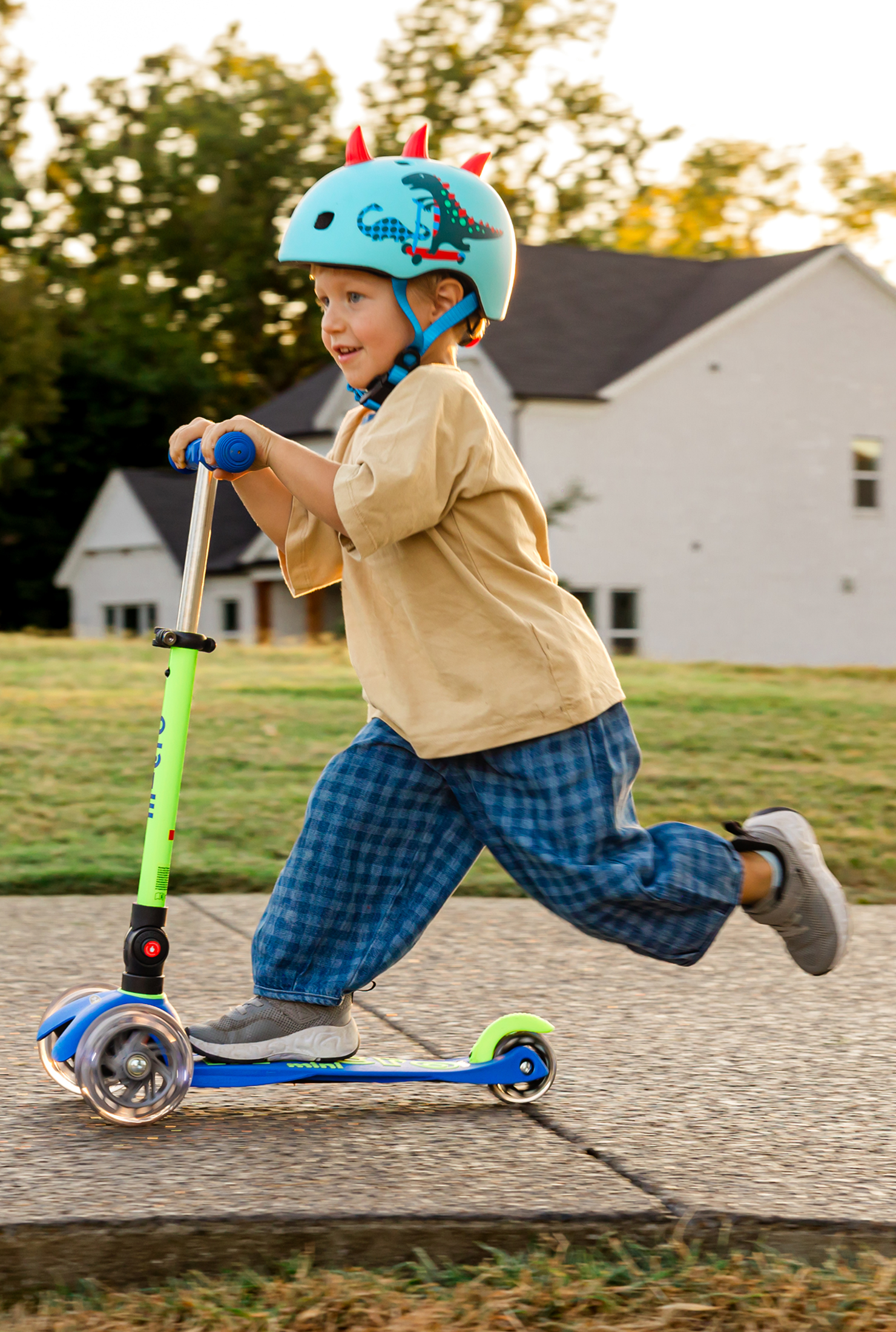 Micro Mini Foldable LED Scooter view 2