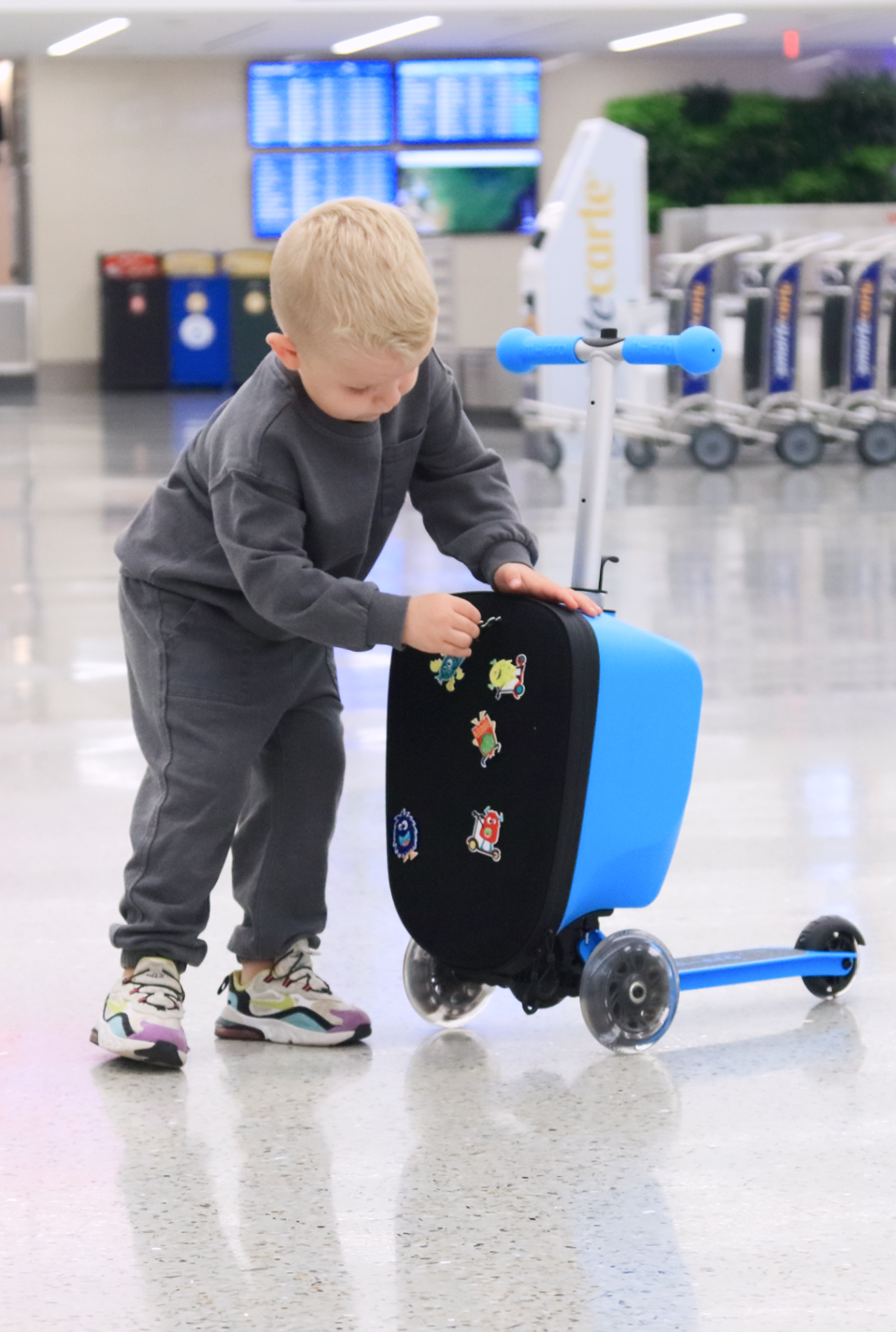 Micro Scooter Luggage Junior LED Patch Play – Micro Kickboard
