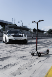 Micro Kickboard Deluxe LED Porsche Edition