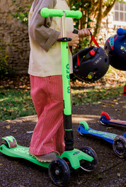 Micro Maxi Foldable LED Scooter
