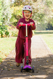 Micro Maxi Foldable LED Scooter